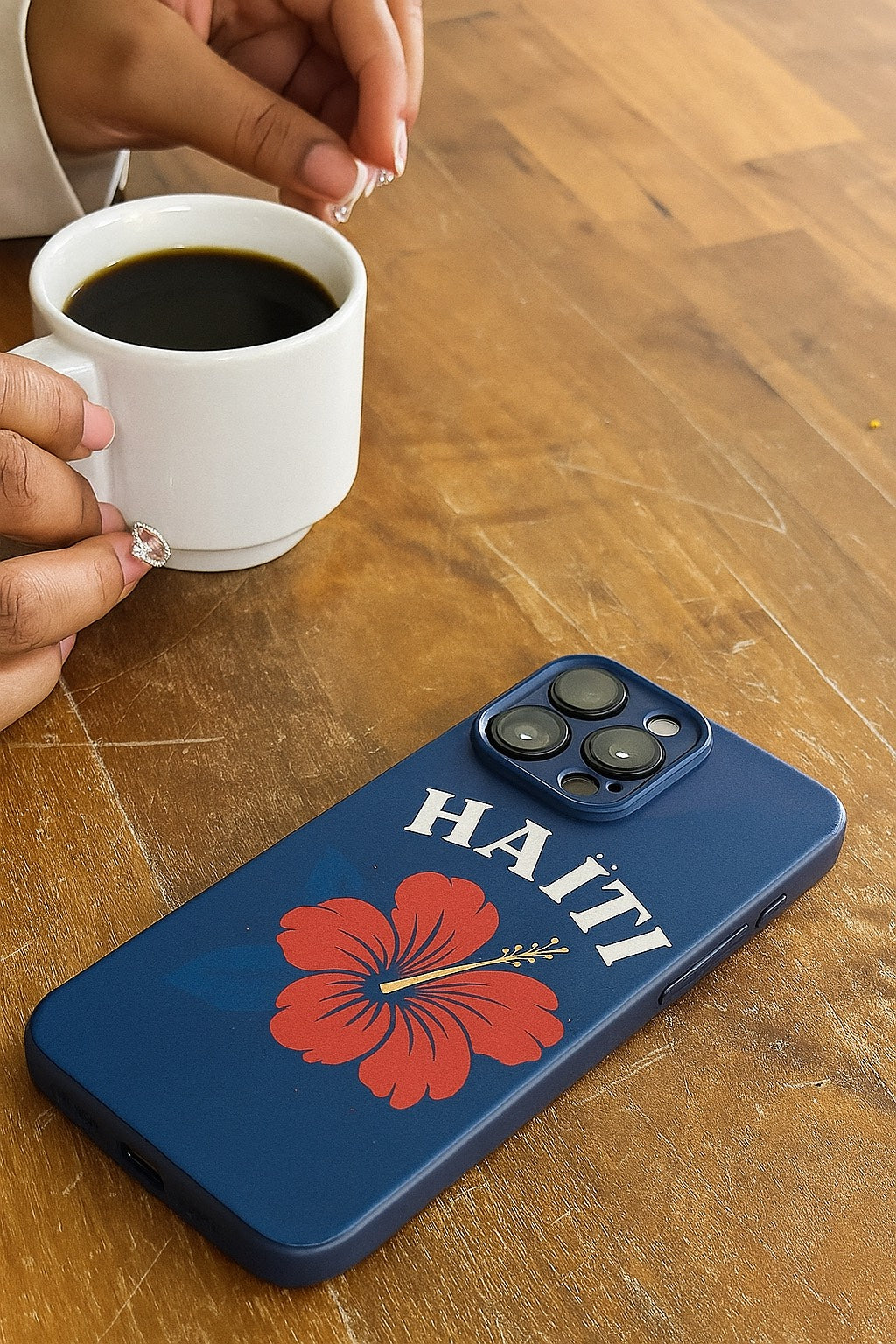 Haïti Hibiscus – Floral Haitian iPhone Case